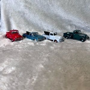 Hallmark keepsake ornament All-American Trucks Collector’s Series
